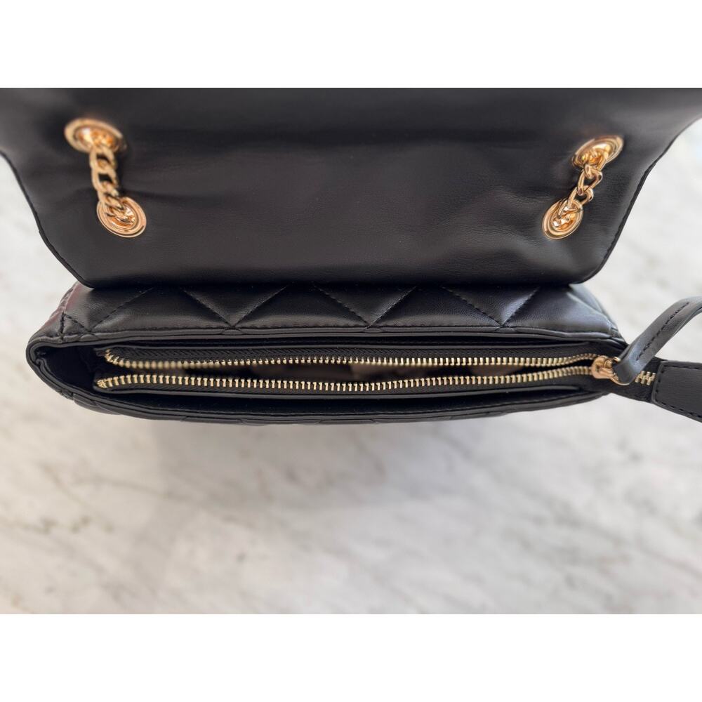 NWOT Valentino by Mario Valentino Ada Quilted Black Leather Bag Gold Chain Logo - Picture 5 of 7